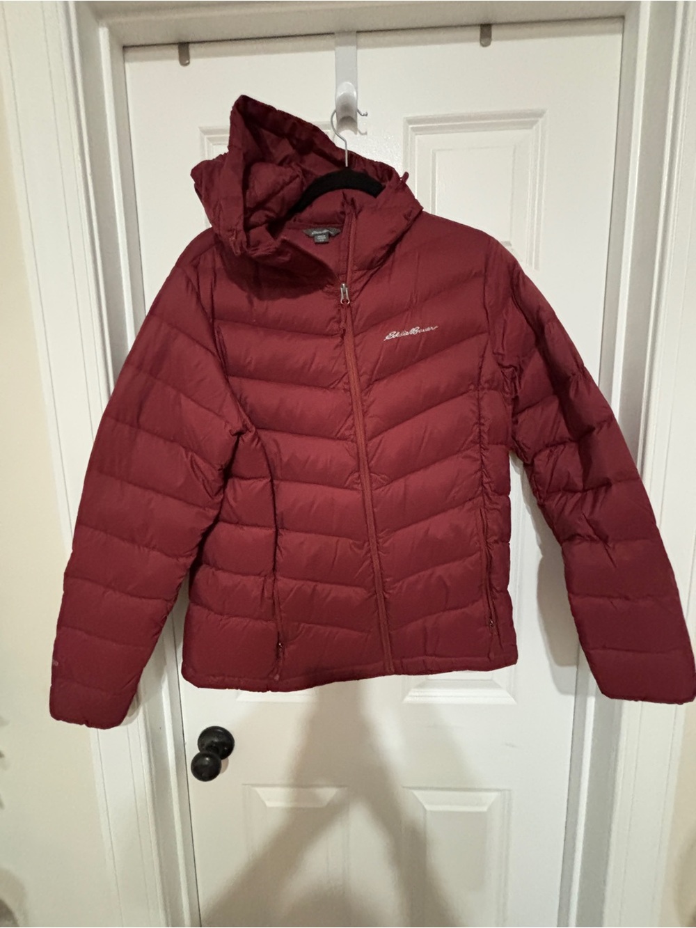 Eddie Bauer Women's Hooded Puffer Jacket — Deep Burgundy